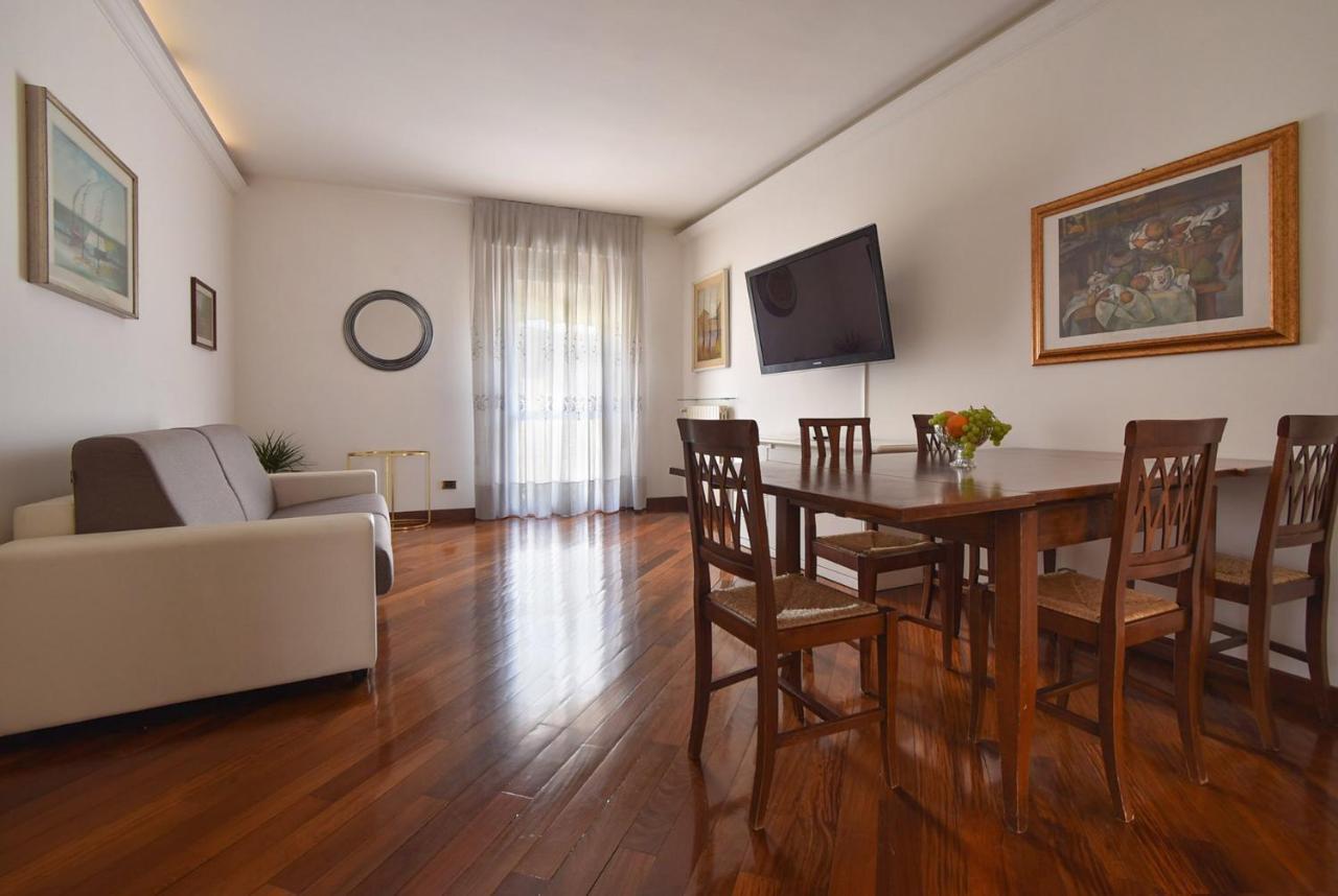 Tito Livio Deluxe Accommodation Padova Exterior photo